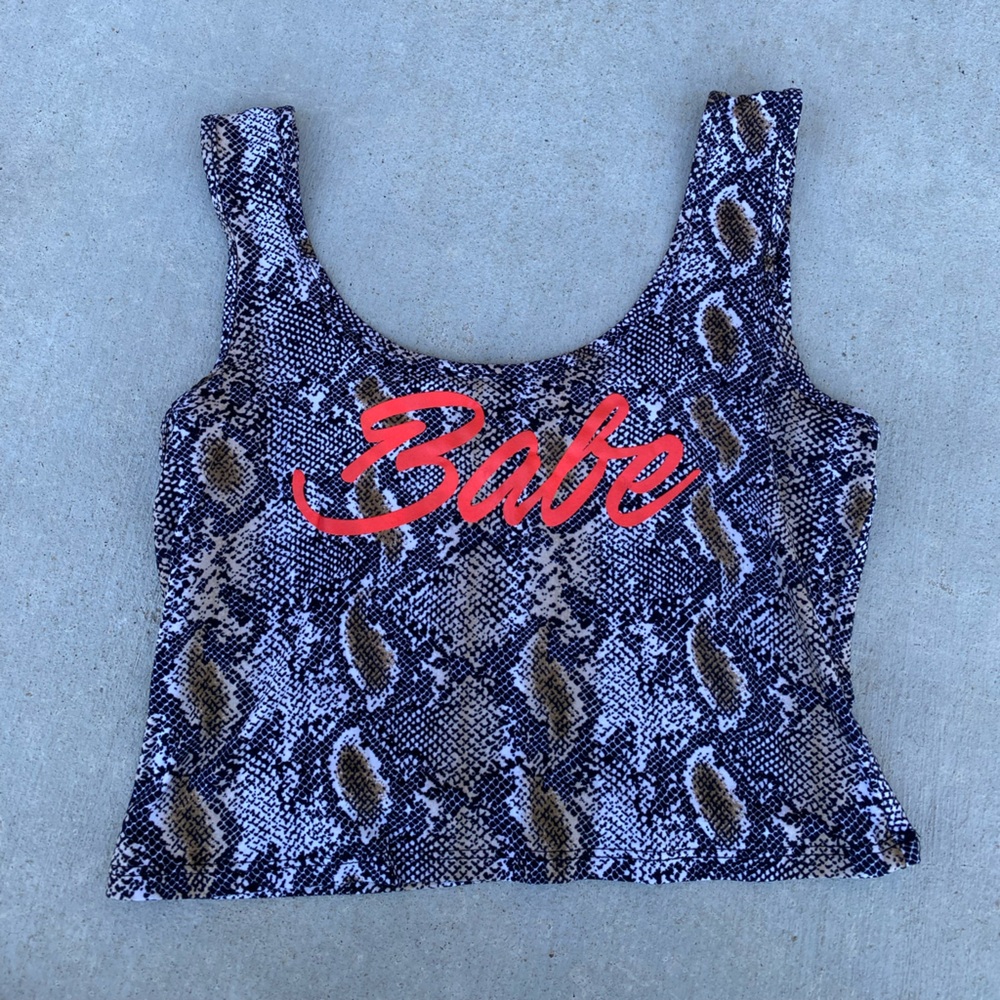 Chic Blue Snakeskin Tank Top with Red Script